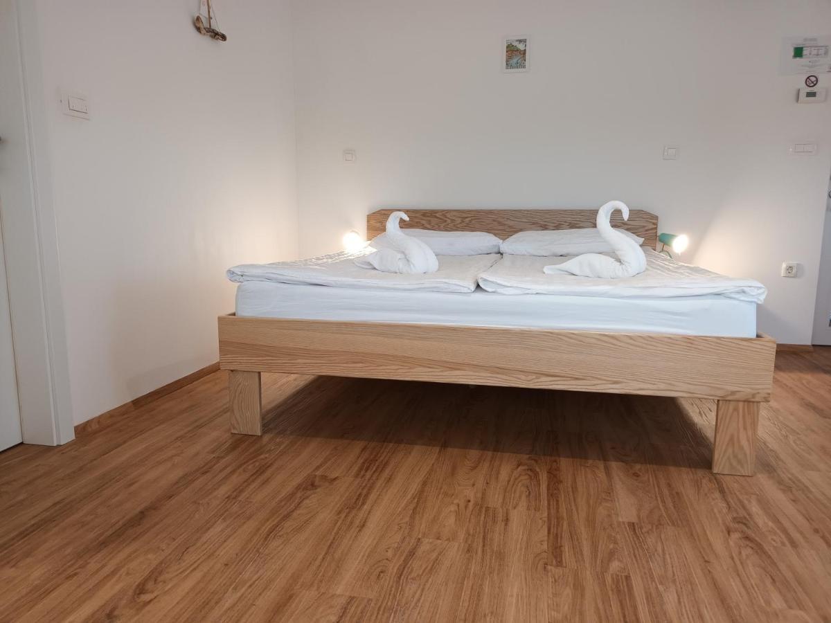 Accommodation Baron Lublana Zewnętrze zdjęcie