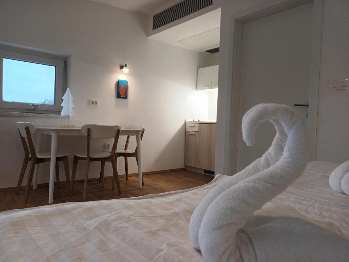 Accommodation Baron Lublana Zewnętrze zdjęcie