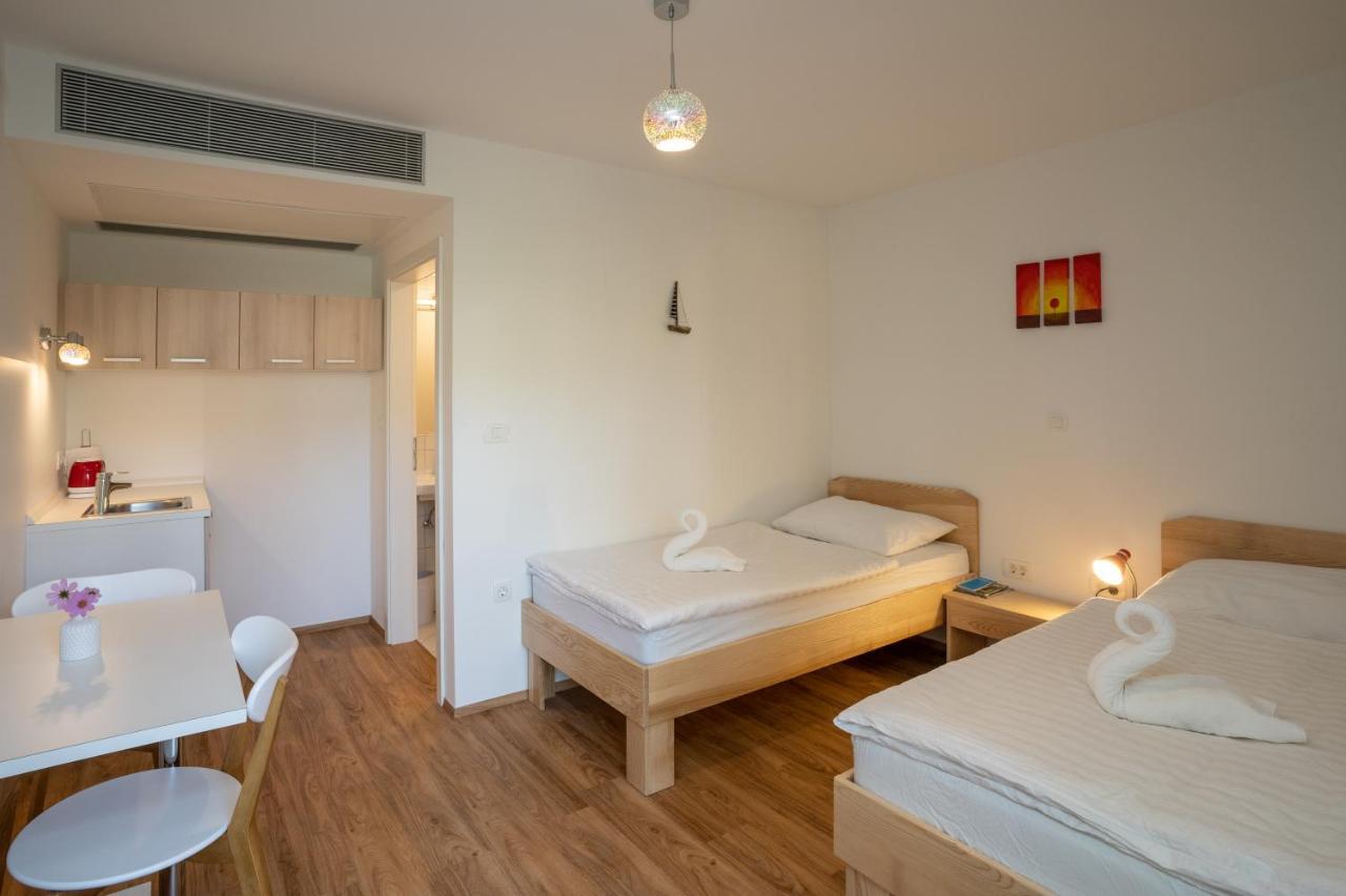 Accommodation Baron Lublana Zewnętrze zdjęcie