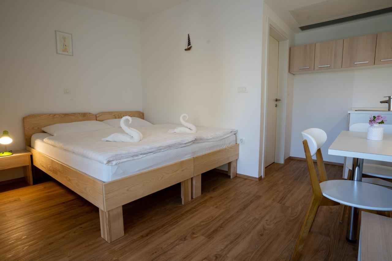 Accommodation Baron Lublana Zewnętrze zdjęcie